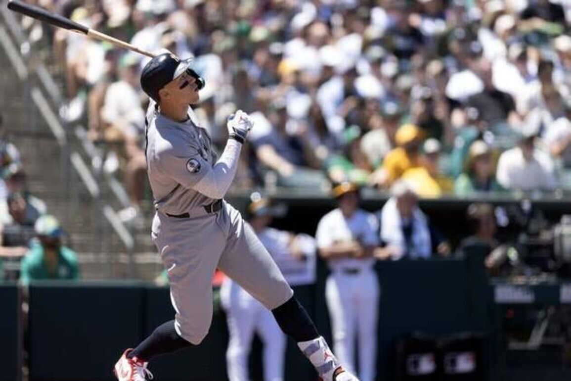 Yankees explode for 13-run inning in victory over Athletics