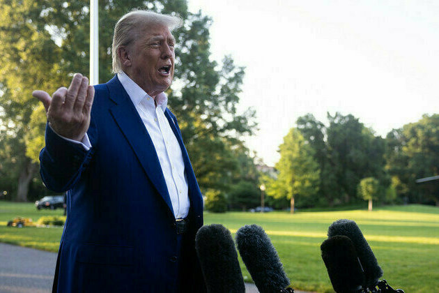 Trump hails NATO summit as great