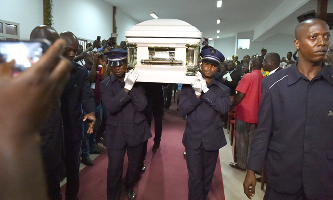 Ivorians say final goodbye to rumba icon Papa Wemba with all-night tribute Ivorians say final goodbye to rumba icon Papa Wemba with all-night tribute