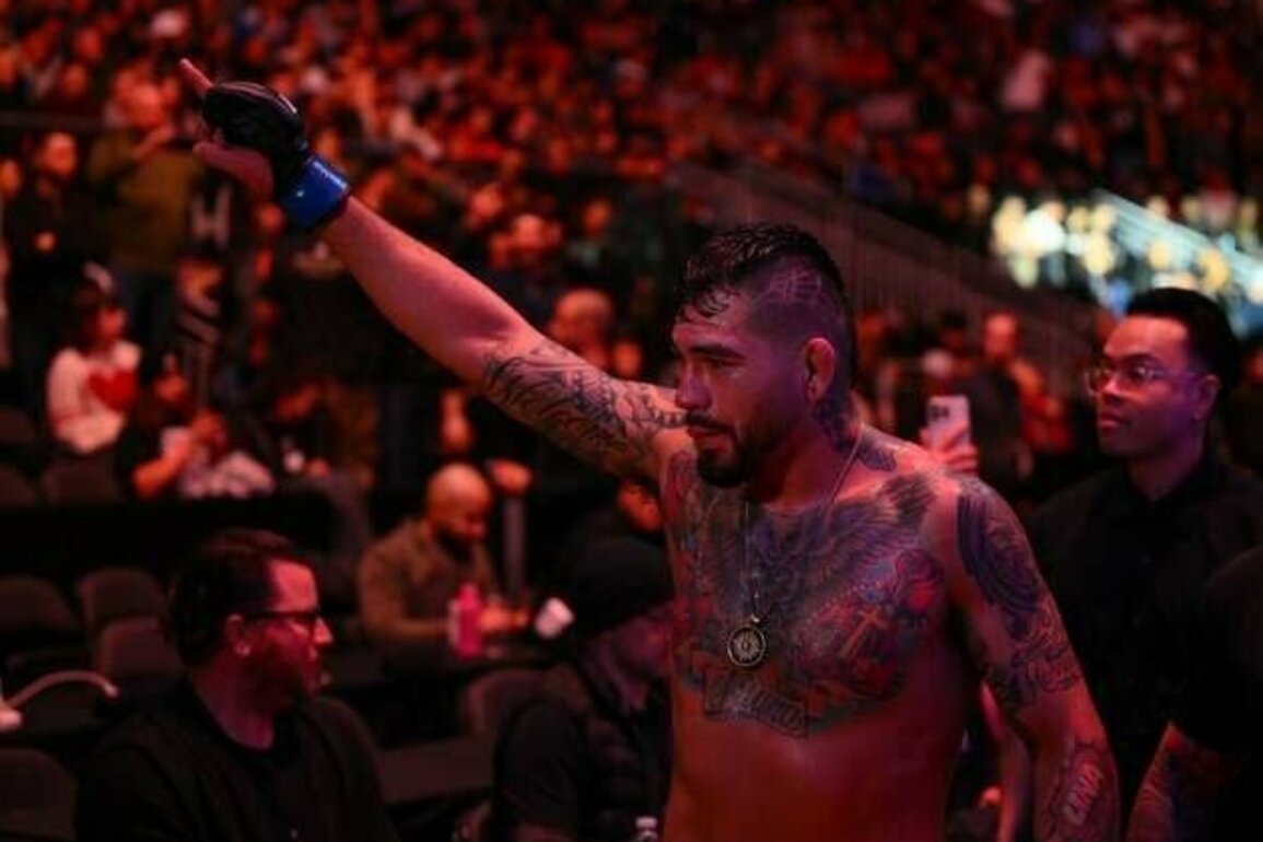 UFC Fight Night: Anthony Hernandez overwhelms Roman Dolidze in main event