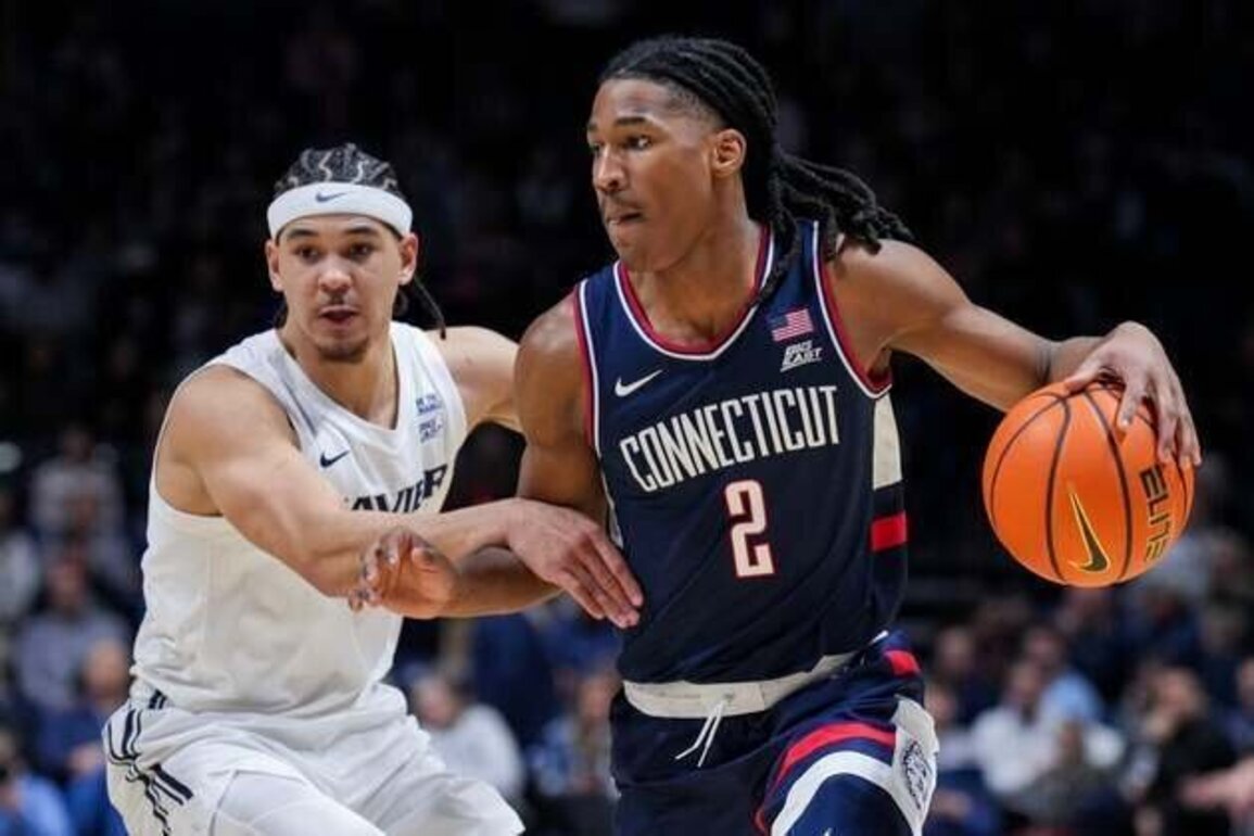 Coach Dan Hurley implores No. 6 UConn to limit turnovers vs. Xavier