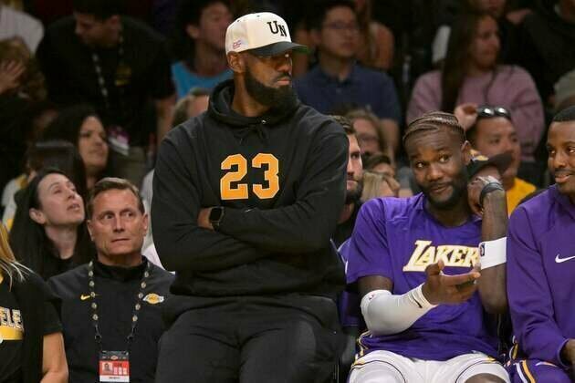 LeBron James celebrates favorite season with Halloween kids' book