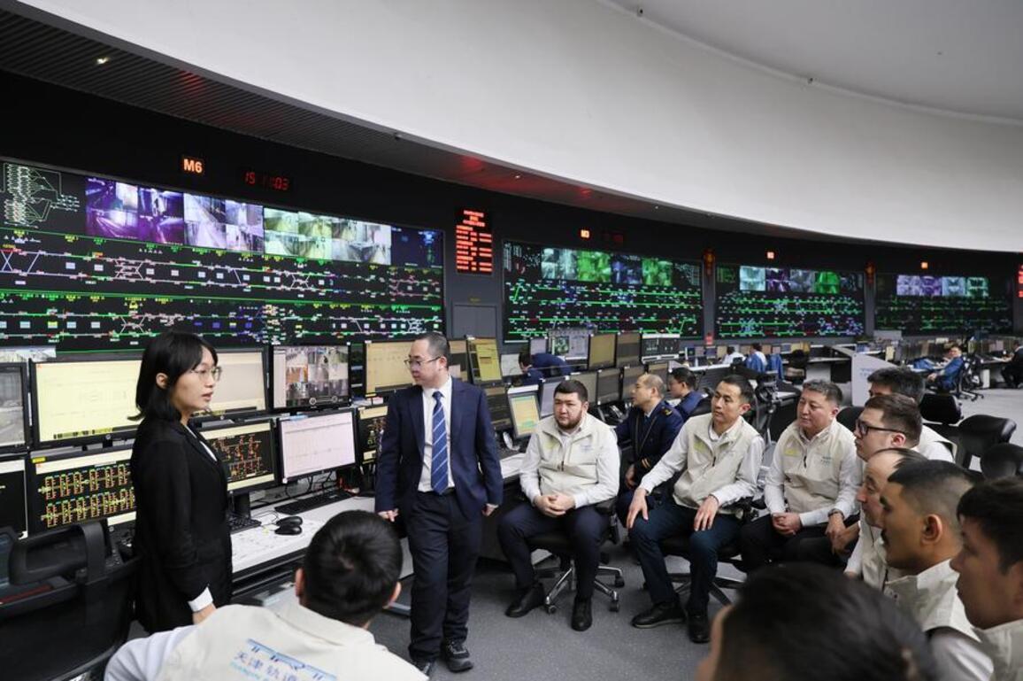 China trains Kazakh workers for Astana light rail project
