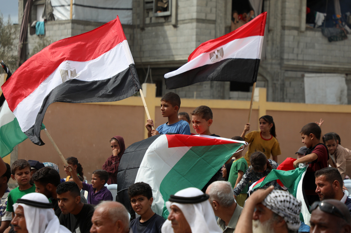 MIDEAST-GAZA-DEIR AL BALAH-ISRAEL-CEASEFIRE DEAL
