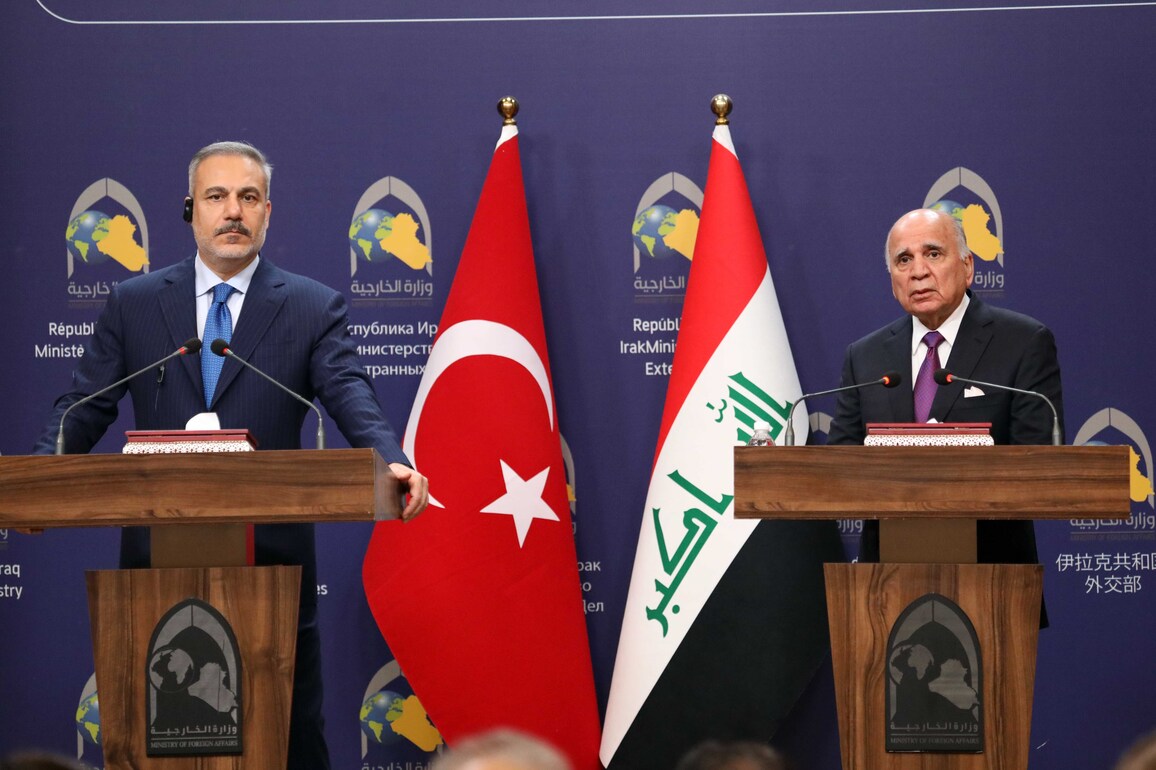 IRAQ-BAGHDAD-TRKIYE-FM-VISIT