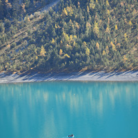 SWITZERLAND-LAKE OESCHINEN-AUTUMN SCENERY