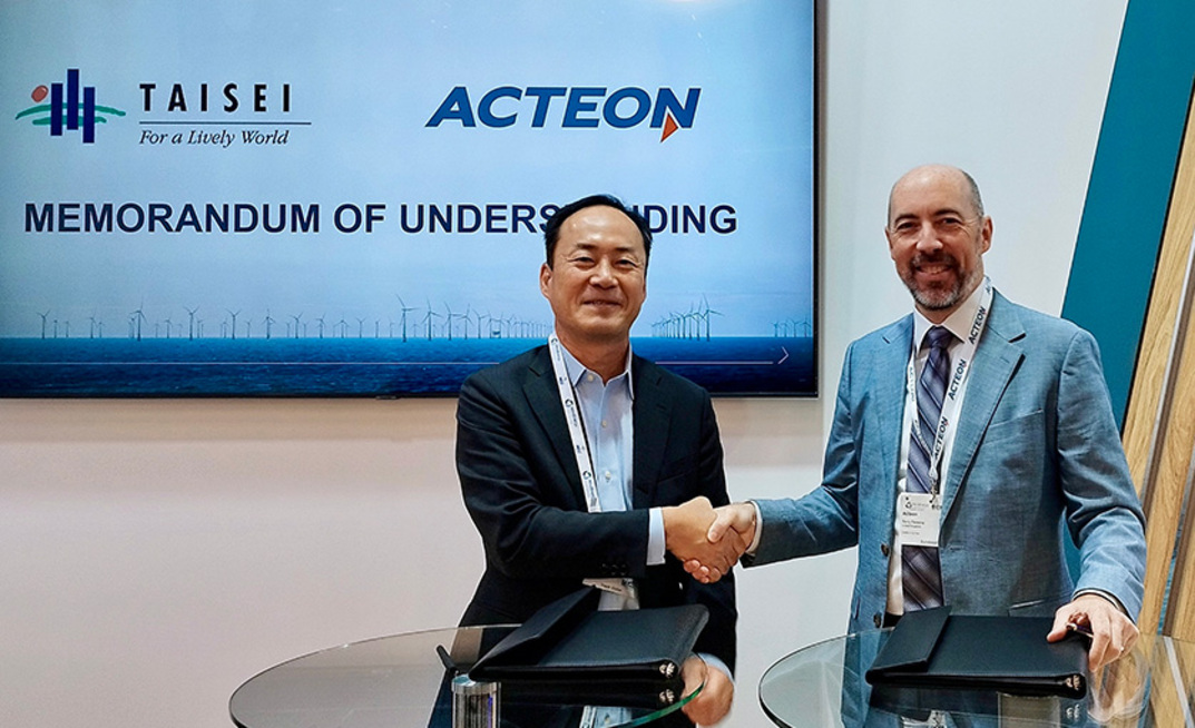From left: Hironori Nakamura, general manager, Offshore Wind Power Project Department, TAISEI and Barry Parsons, Group CCO, Acteon. Credit: Acteon