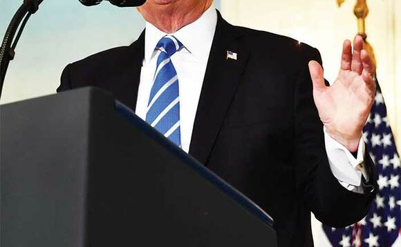 Pulezidenti Trump ng’ayogera mu lukiiko mu Washington. Pulezidenti Trump ng’ayogera mu lukiiko mu Washington.