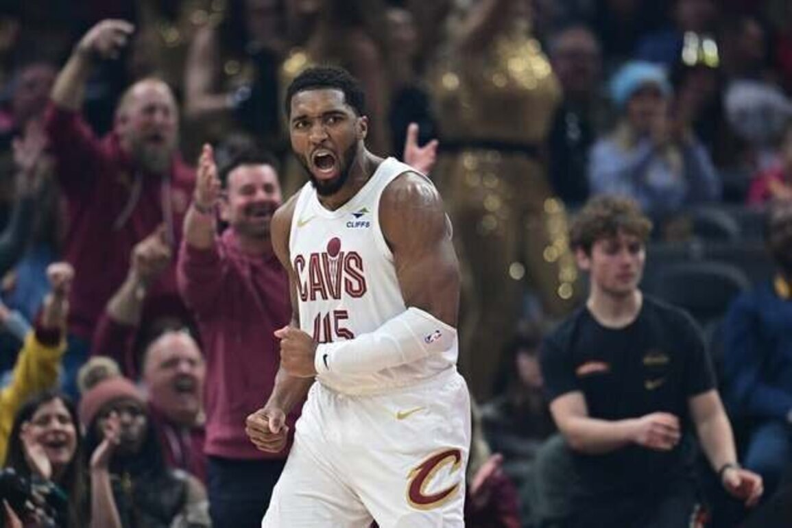 Cavaliers snap Suns' 4-game win streak behind Donovan Mitchell's 34