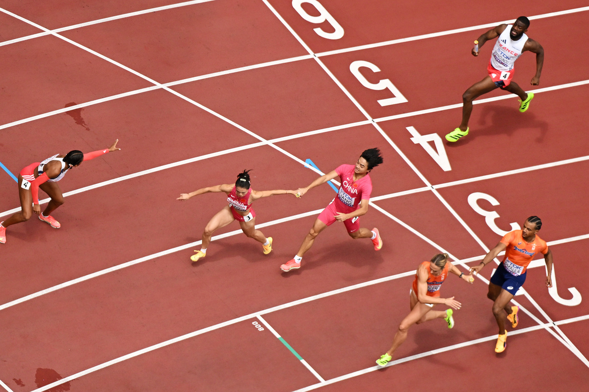 (SP)JAPAN-TOKYO-ATHLETICS-WORLD ATHLETICS CHAMPIONSHIPS-MIXED 4X400M RELAY-HEATS