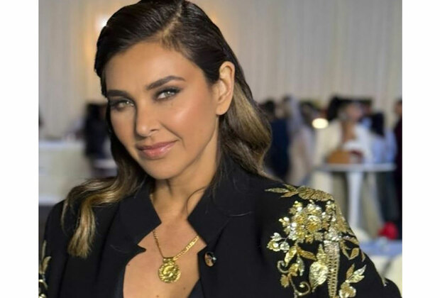 Lisa Ray criticizes airline service for denying medical waiver for her ailing father