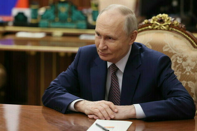 Putin approves new rules for Ukrainians in Russia