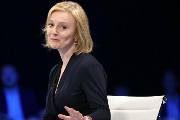 UK&#039;s Truss heckled on cost of living and climate change