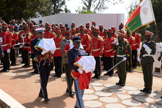 MADAGASCAR-ANTANANARIVO-SKULLS OF SAKALAVA ETHNIC GROUP-FRANCE-RETURN-CEREMONY
