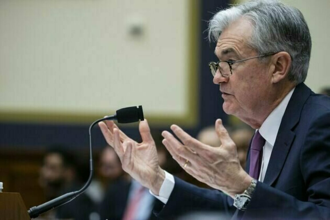 Fed, under pressure to cut rates, tries to balance labor market and inflation - while avoiding dreaded stagflation