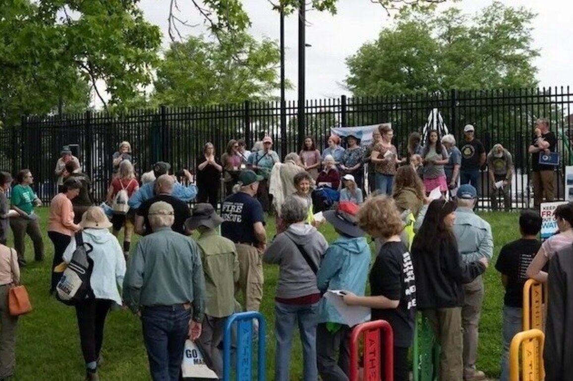 Ohioans walk nearly two weeks for climate protest
