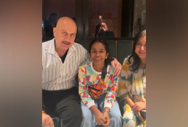 Anupam Kher shares heartwarming video with Satish Kaushik's daughter Vanshika from 'Kaagaz 2' screening