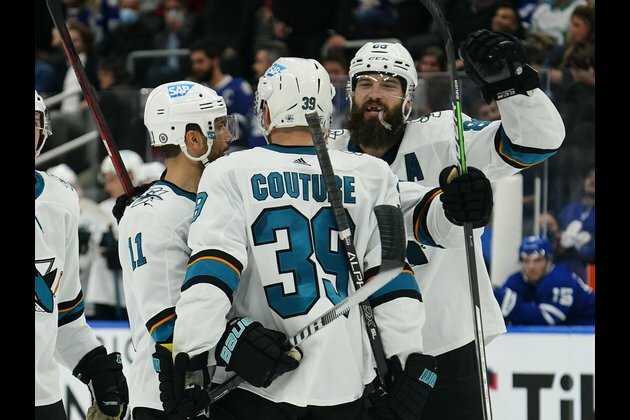 Sharks look to extend perfect start vs. Bruins