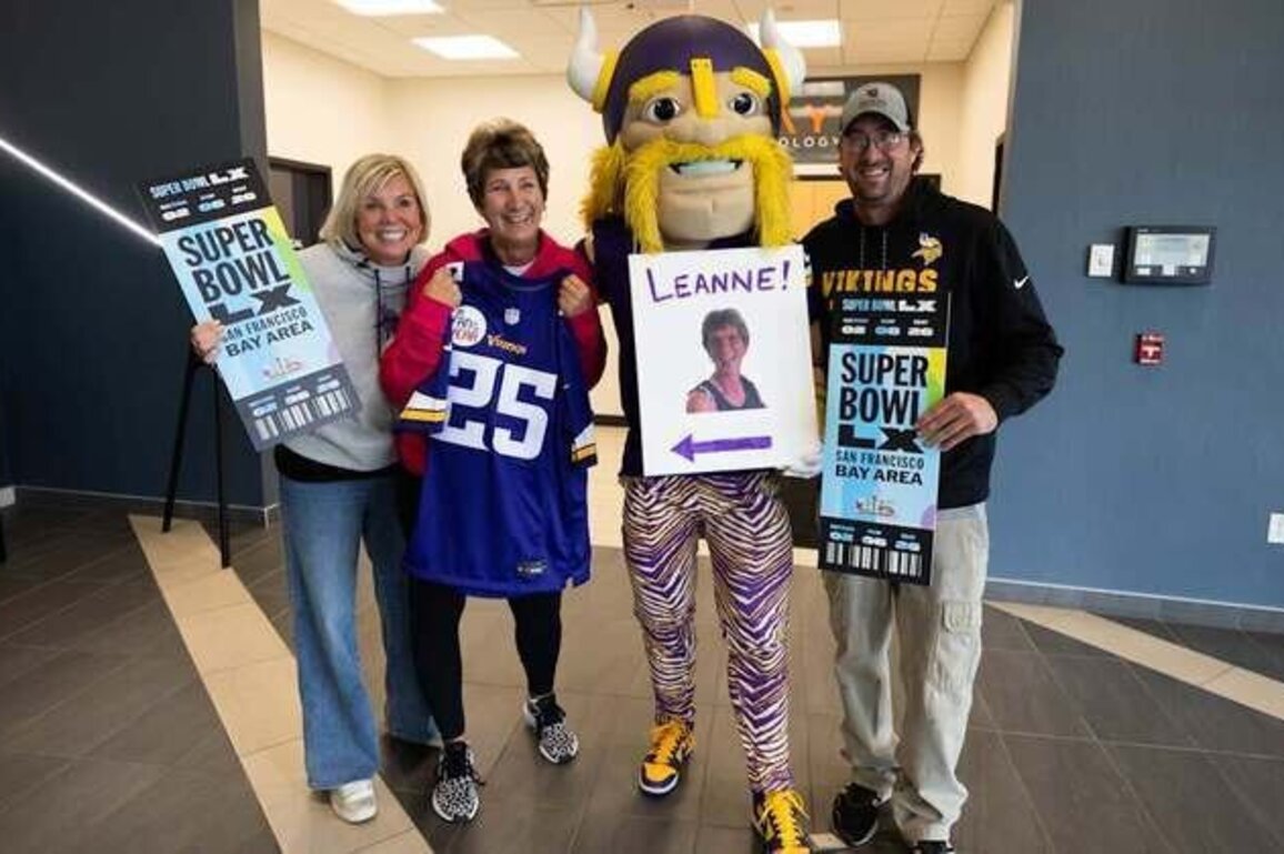 Vikings Surprise 2025 Fan of the Year