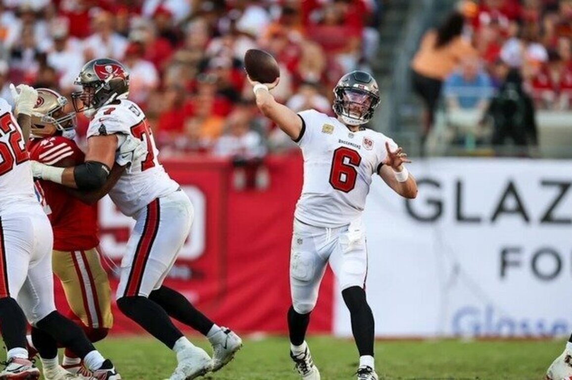 Baker Mayfield Awes Teammates with MVP-Caliber Play