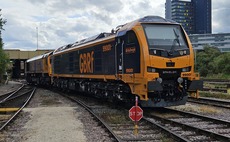 GB Railfreight unveils £150m fleet of hybrid-electric freight trains