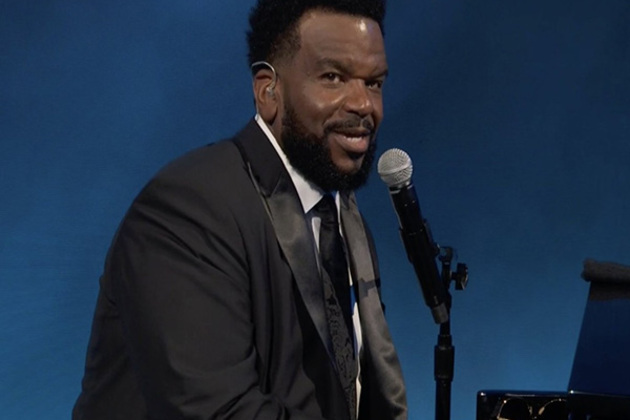 'The Office' star Craig Robinson says he is "quitting comedy" for "something bigger"
