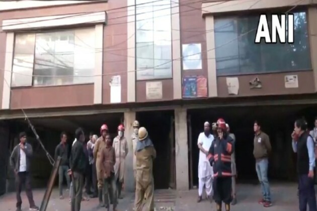 Fire breaks out at multi-storey building in Delhi's Daryaganj, no casualties reported