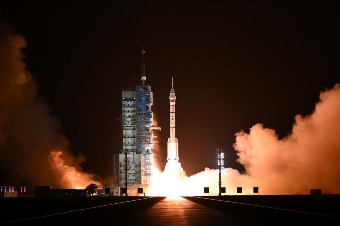 FOCUS | China launches Shenzhou-23 crewed spaceship