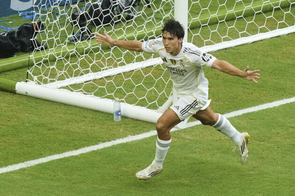 Garcia's header nods Real Madrid into Club World Cup quarterfinals