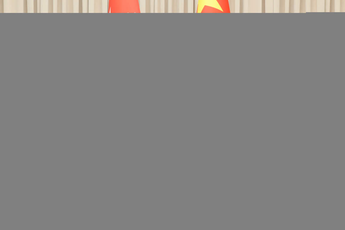 CHINA-BEIJING-HAN ZHENG-NEPALI PM-MEETING (CN)