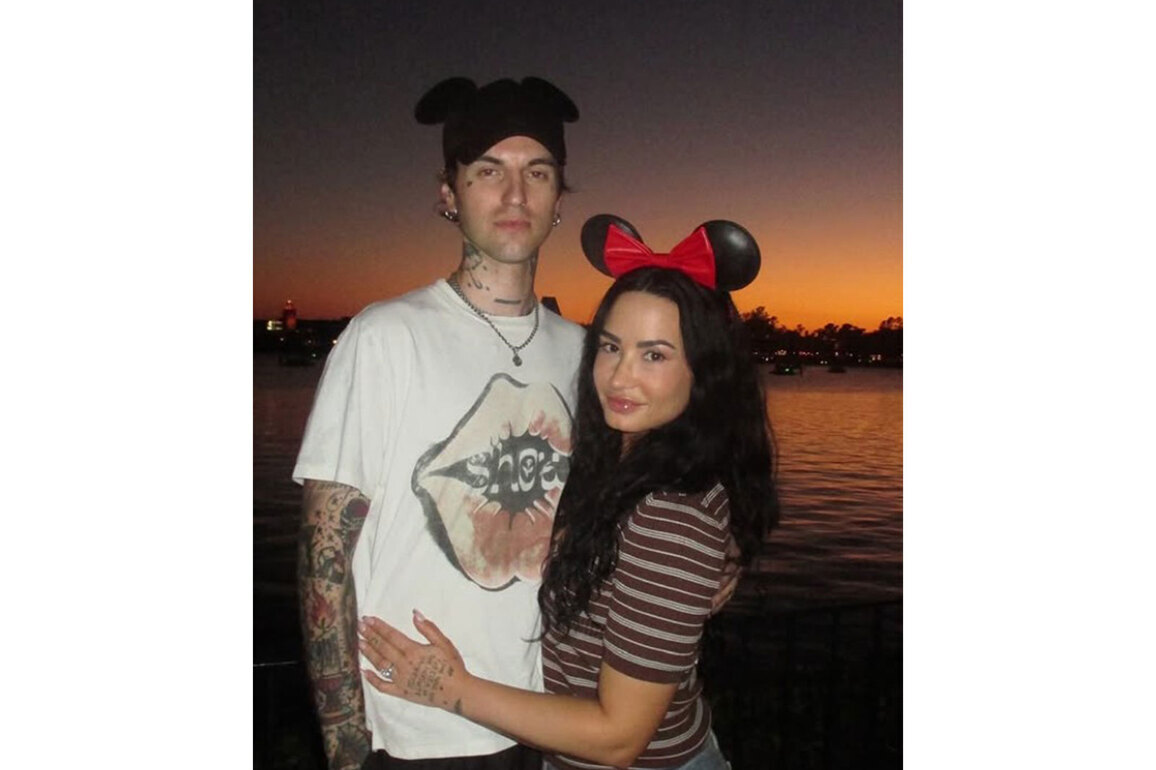 Demi Lovato enjoys Disney getaway with hubby Jutes, shares cute pics