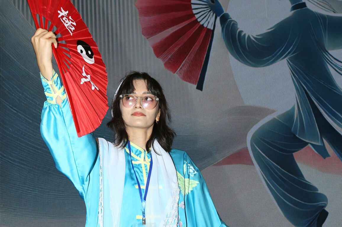 IRAN-TEHRAN-CHINESE BRIDGE-IRANIAN STUDENTS