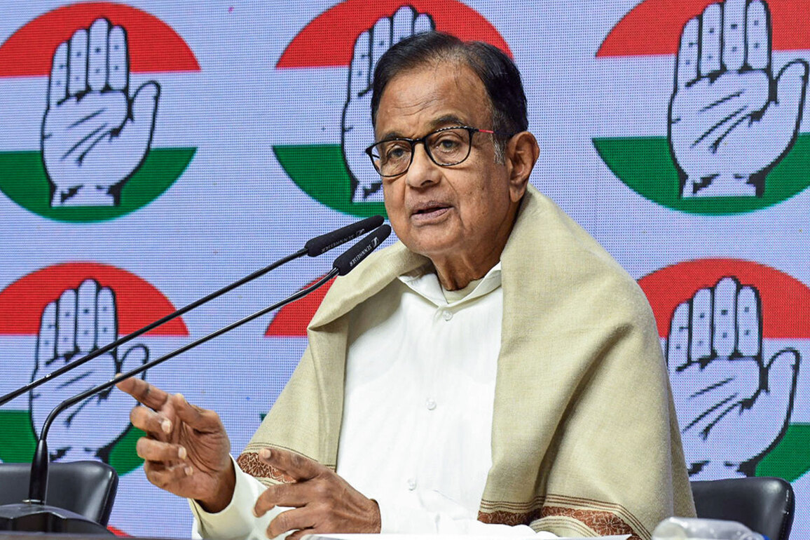 Good news that 22 more India-bound ships waiting to cross Strait of Hormuz: P Chidambaram