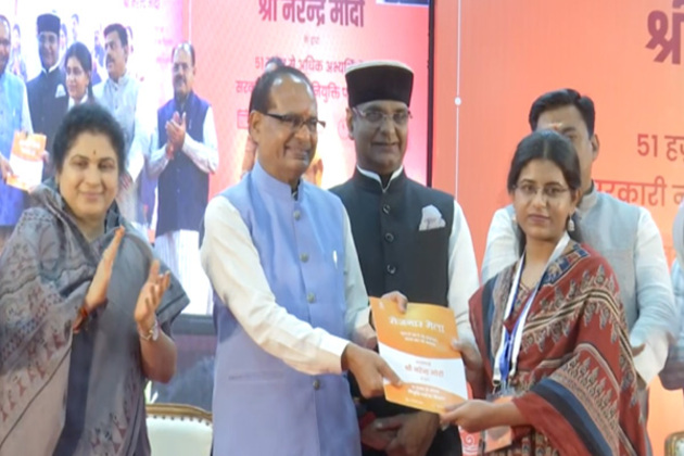 Union Minister Shivraj Singh Chouhan attends 'Rozgar Mela' in Bhopal