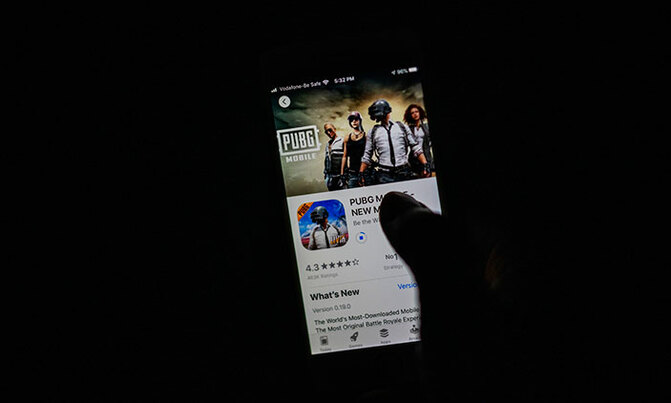 India bans 118 Chinese apps in new backlash over border dispute India bans 118 Chinese apps in new backlash over border dispute