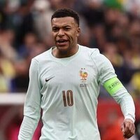 Mbappe leads France's World Cup roster; Camavinga, Chevalier left off