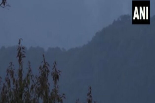 J-K: Pakistan Army violates ceasefire along LoC in Poonch, Indian Army retaliates