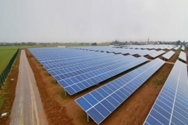 China tops global market for clean energy - report
