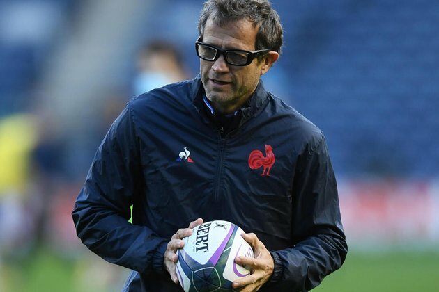 France see off Wales to maintain slender hopes of Six Nations title