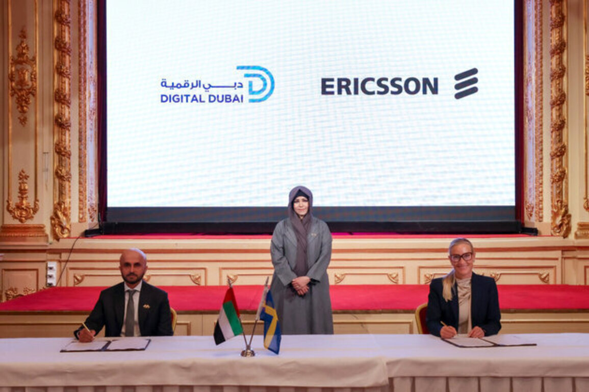 Latifa bint Mohammed witnesses signing of two cooperation agreements in digital transformation, AI, healthcare