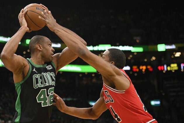 Robert Williams' free throws lift Celtics over Bulls