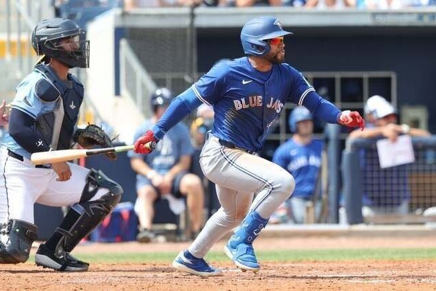 Phillies acquire OF Steward Berroa from Brewers