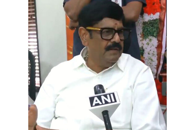 Srikakulam stampede: Andhra Minister Anam Ramanarayana Reddy visits injured devotees at hospital, announces probe committee