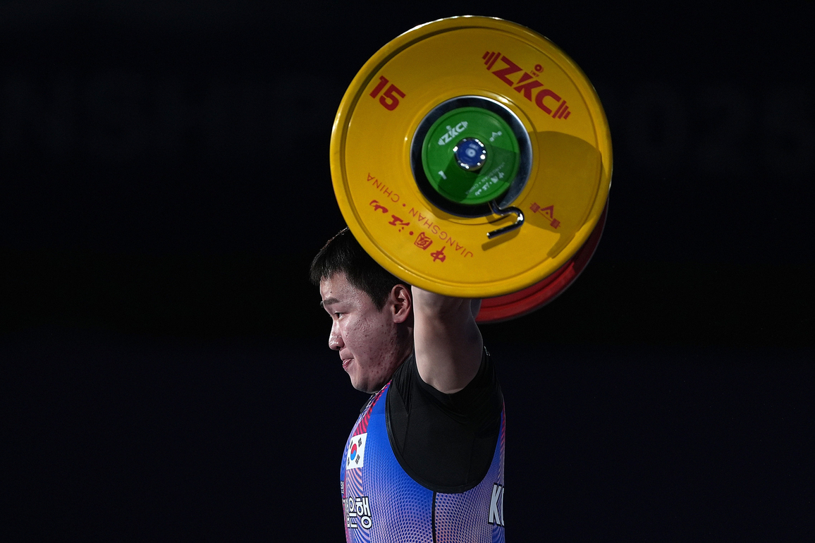 (SP)CHINA-JIANGSHAN-WEIGHTLIFTING-ASIAN CHAMPIONSHIPS-MEN'S 81KG(CN)