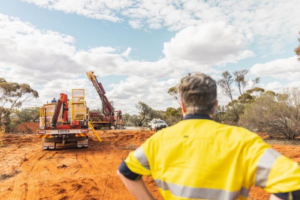 Investors on the charge for KalGold shares after Lighthorse discovery 