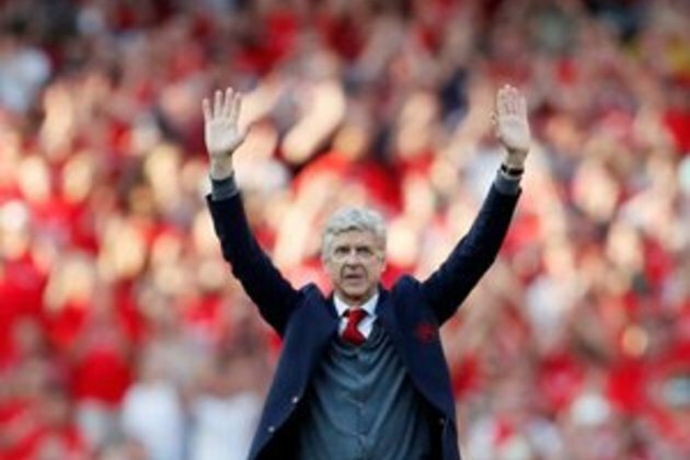 Wenger &#039;not convinced&#039; by the current Man United squad