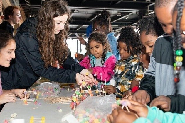 More Wisconsin kids involved in afterschool STEM, but gaps remain