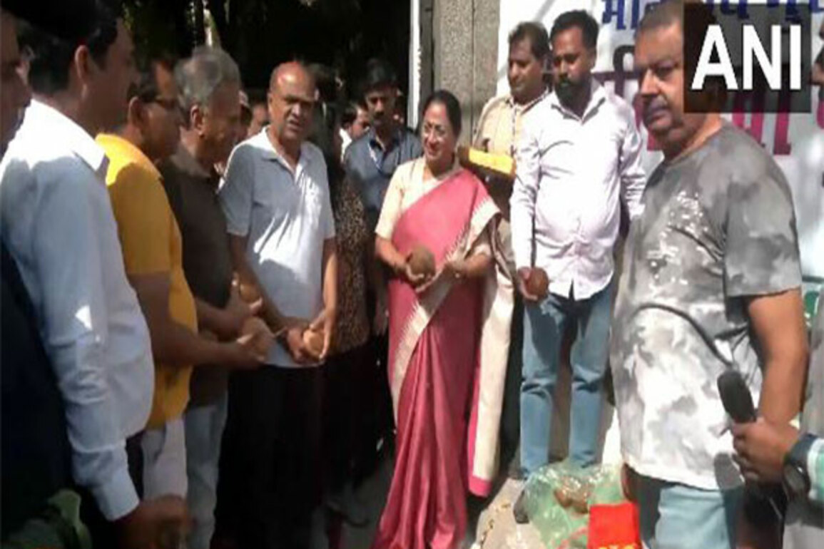 Delhi CM Rekha Gupta inaugurates Singalpur water pipeline, promises transparent governance