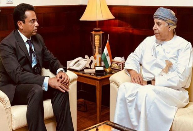 Oman Foreign Ministry official visits Indian embassy, offers condolences over passing away of Indian