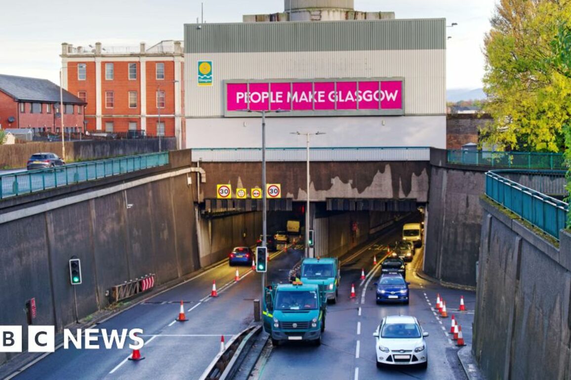 Clyde Tunnel workers vote for strike action